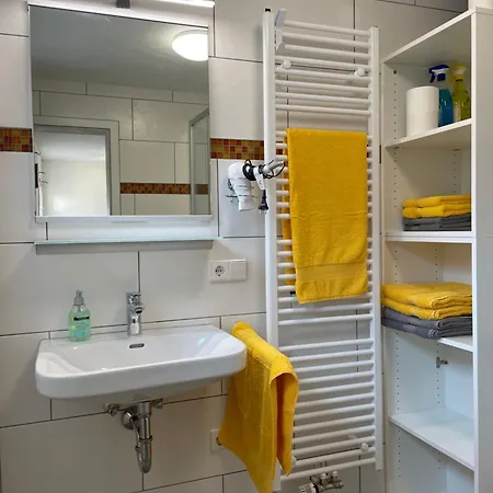 Belinda, Tiengen Zentrum *